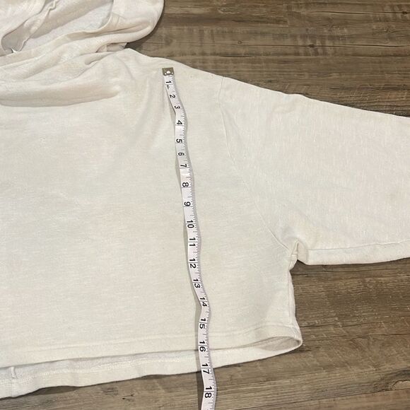 Fabletics Brisa Cropped Pullover - Picture 8 of 10